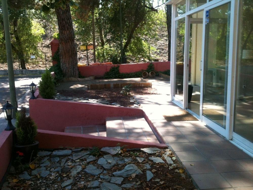 Hostal Aravaca Garden Madrid Exterior foto