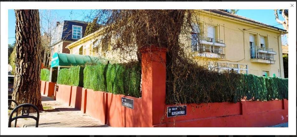 Hostal Aravaca Garden Madrid Exterior foto