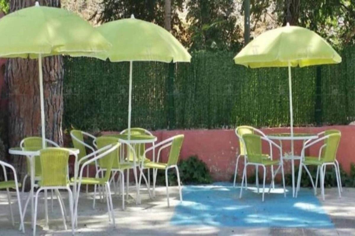 Hostal Aravaca Garden Madrid Exterior foto